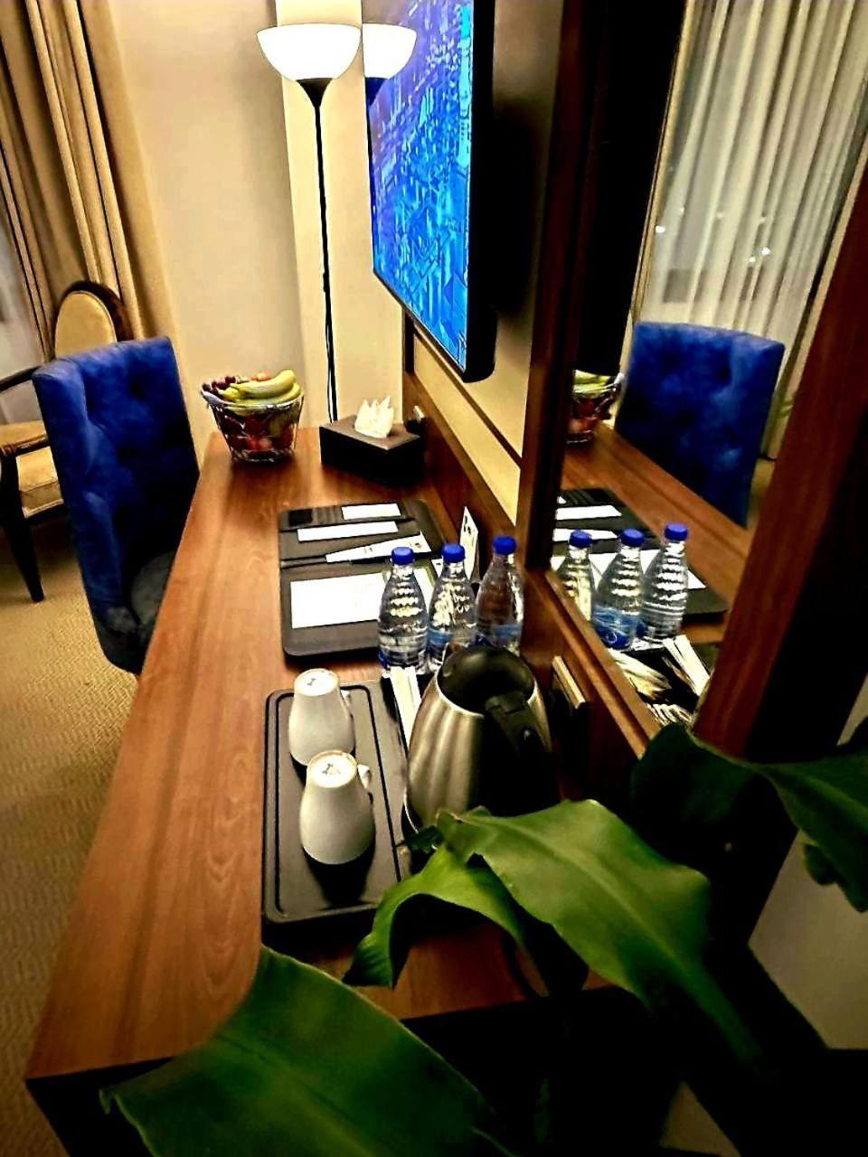 One Inn Hotel Medína Exteriér fotografie